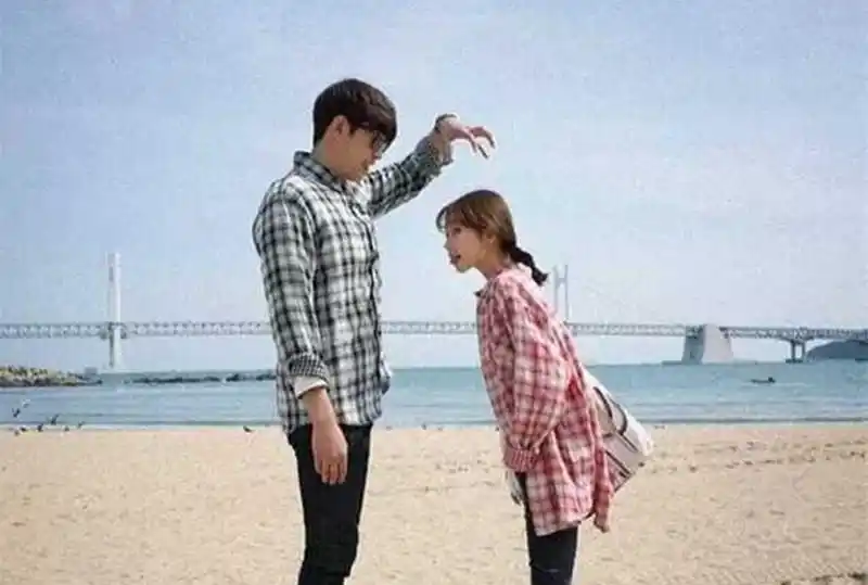 150女生和180男生接吻是什么体验?