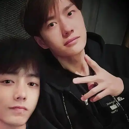 情头有了,博肖双人头像也要有!bjyx#博君一肖