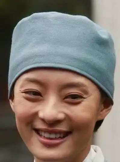 孙俪.素颜的她缺少了一些艳丽,皮肤状态很好,有点显得很路人.韩雪.