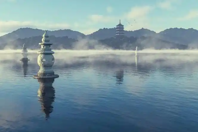 在杭州的心脏,一幅水墨画般的美景绽放——那就是西湖