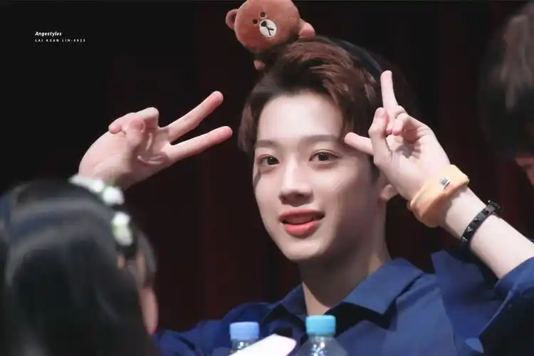 赖冠霖 签售会高清8.12 - 堆糖,美图壁纸兴趣社区