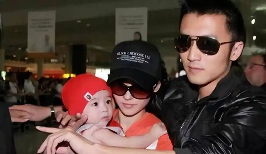 张柏芝,终为自己的"混乱情史"付出了代价_朱永棠_母亲_人生