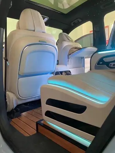 理想one改装航空座椅改装星空顶案例