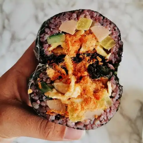 多幸运aqa做的减肥减脂必备杂粮紫米饭团