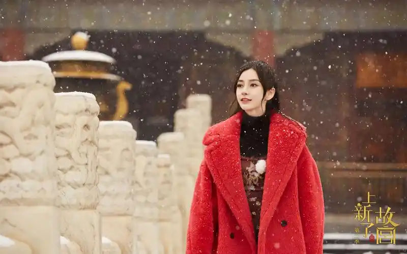 angelababy雪中仙气高清桌面壁纸