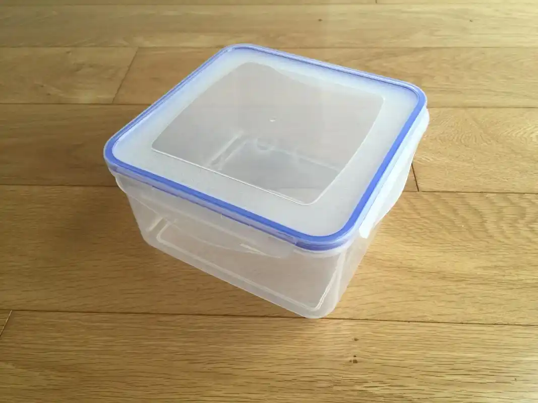 塑料盒正方形塑料保鲜盒塑料包装盒正方形密封盒使用日字形中空硅胶条