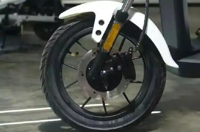 电动车三大件电池电机轮胎如何辨别质量好坏一次说明白