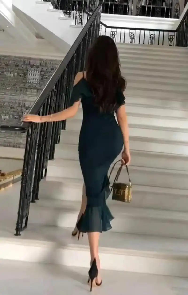 充满魅力的性感背影