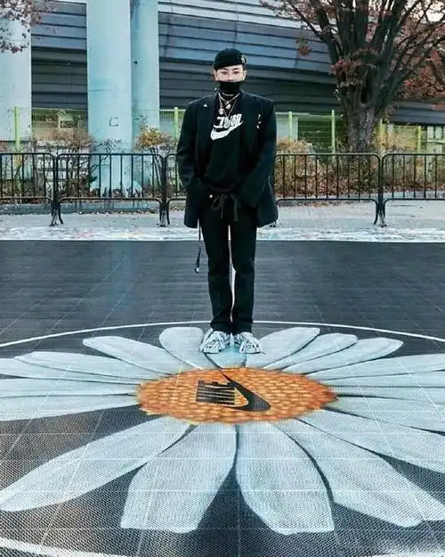 权志龙联名nike,半个韩娱圈都买了,gd不愧是南韩第一带货王