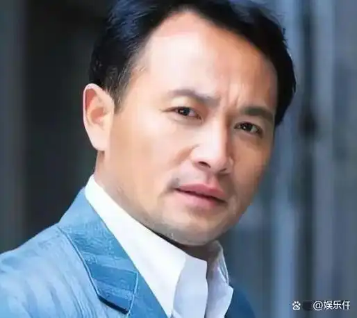 王挺为父母离异落泪离过一次婚再婚娶小10岁妻子幸福美满