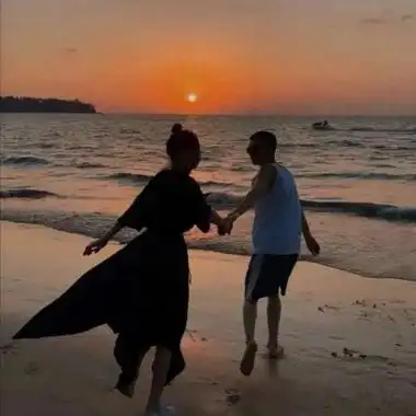 高清唯美的情侣头像真人背景是落日图片