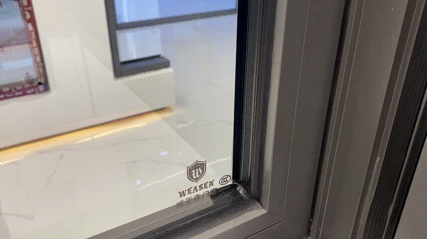 18a暖边条,upvc复合材料与304不锈钢紧密结合,能高效阻隔热量传递