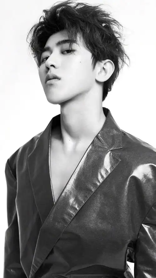 蔡徐坤帅气手机壁纸图片