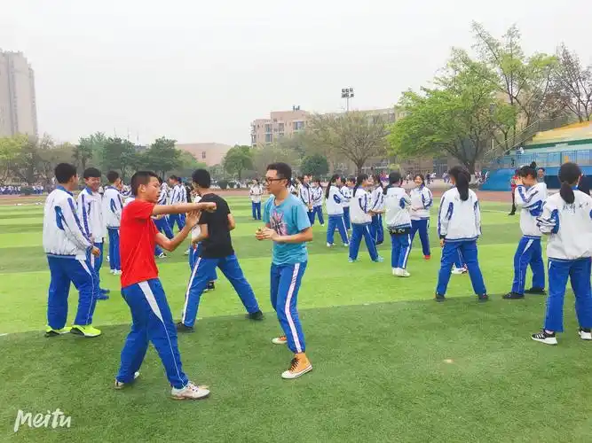 体育模块化教学,科学引领促成长——记高中体育组老师参加"青赛课"