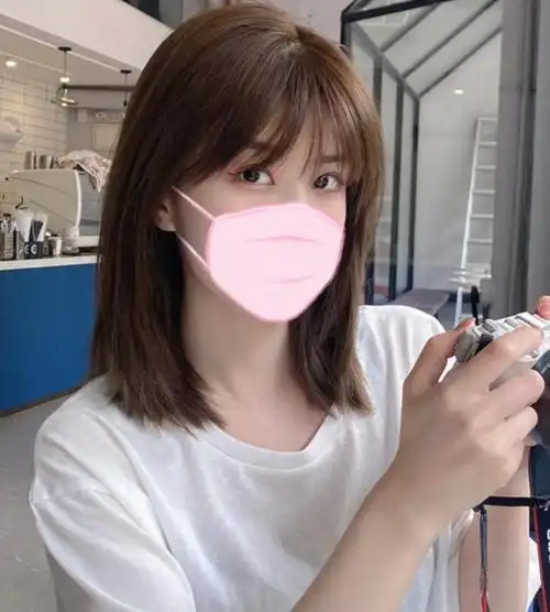 2021发型风向标:短直发更受欢迎,刘海又重回巅峰,气质更a了