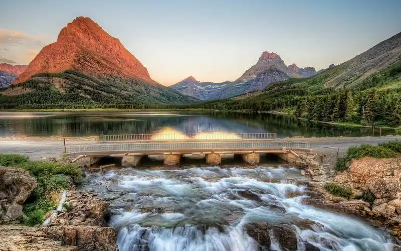 壮阔巍峨的山脉自然风景图片桌面壁纸高清大图预览1920x1200_风景壁纸