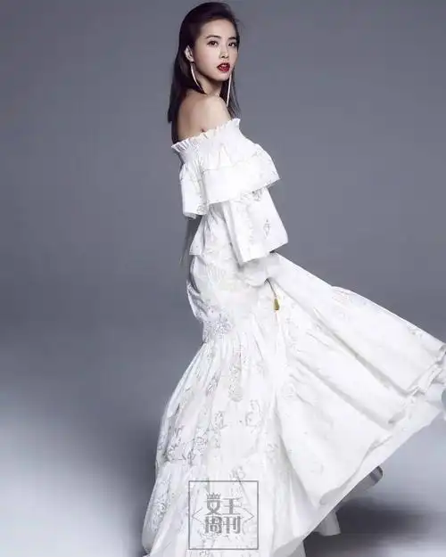 身高155穿成了170,这3位女明星个子不高,穿衣却年轻又漂亮!