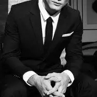 微信男头西服半身_微信头像图片大全