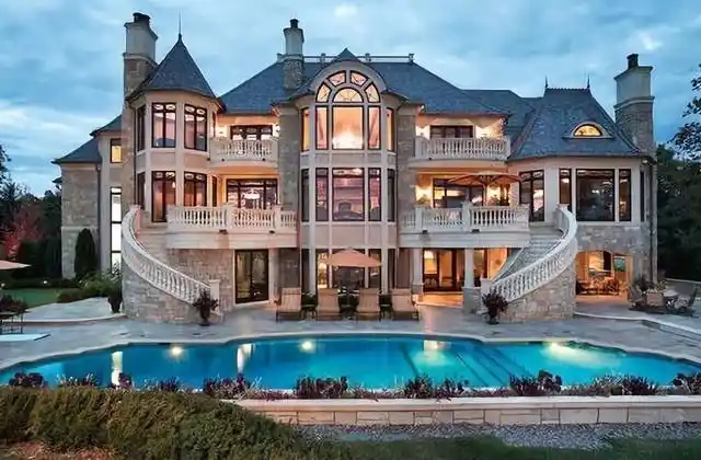 5000平米大别墅买完后悔了家里竟然没有网