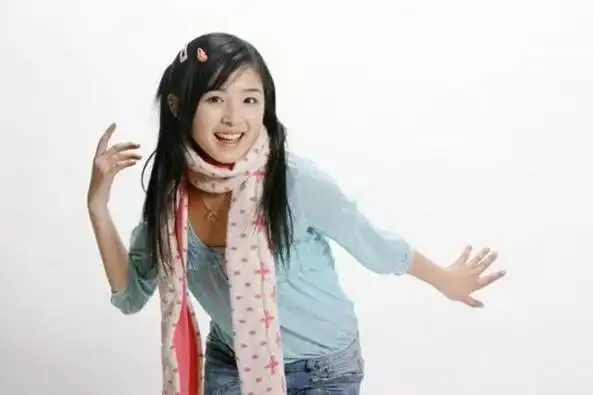 15岁的张含韵一夜爆红,没想到之后却是人生最灰暗的时候