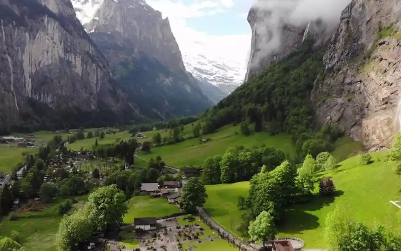 16k60帧 高清 瑞士最美丽的大峡谷