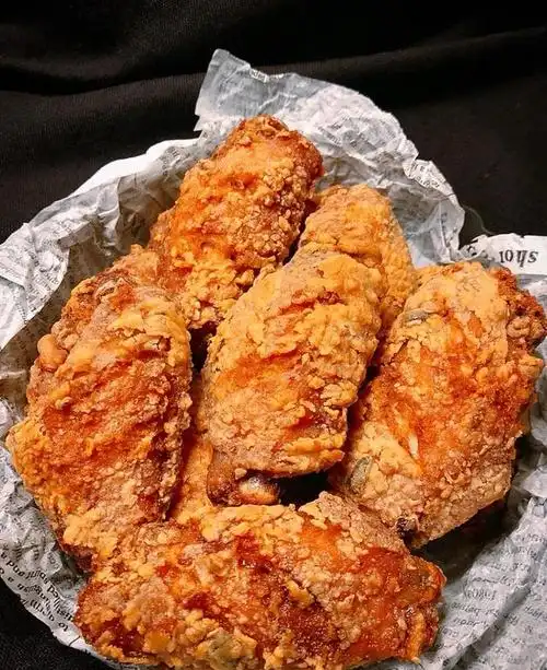 秒杀肯德基的蒜香炸鸡翅!外酥里嫩!香到掉渣!