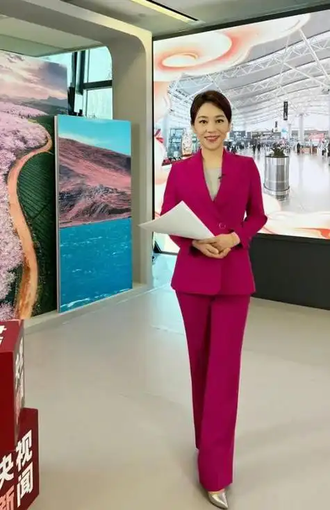 回顾主持人劳春燕风光背后有心酸怀孕仍去上班和丈夫分居17年