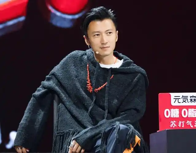 40岁谢霆锋留的这4款发型,一般人驾驭不了,你有剪同款吗?