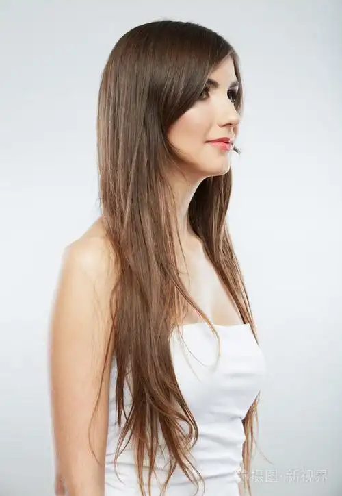 长脸的漂亮女人