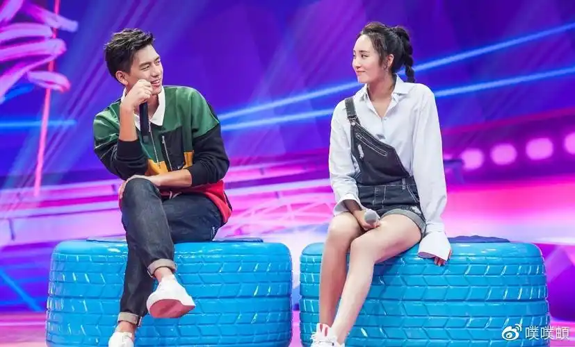 李现王紫璇又传恋情多处巧合被指暗秀恩爱网友直呼好甜