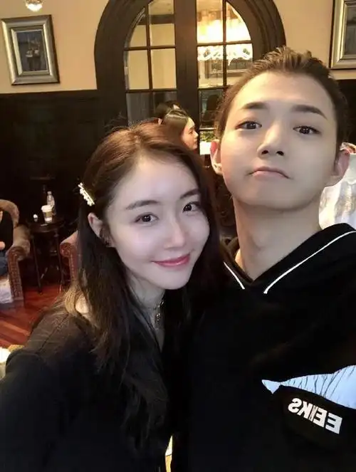 作家陈岚夸霍尊太老实,举报陈露敲诈勒索