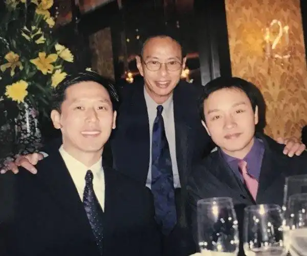 张国荣和唐先生是怎么在一起的没有嘲笑只有祝福