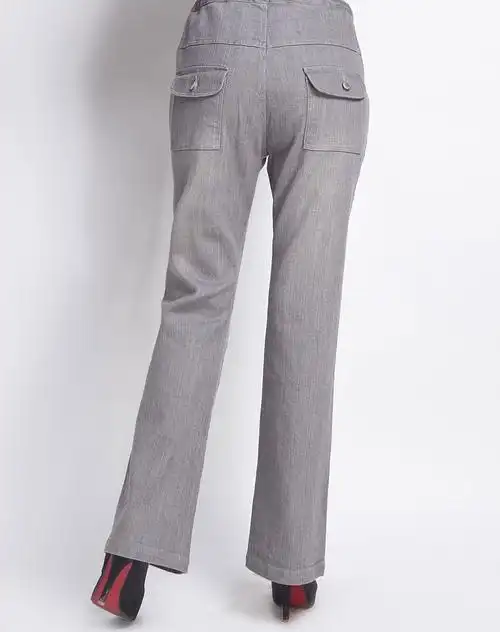 女款灰色灰色喇叭牛仔裤(同1818304)