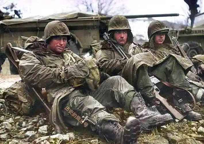 美军老兵回忆中美云山之战,到处都是尸体,可我们无能为力!