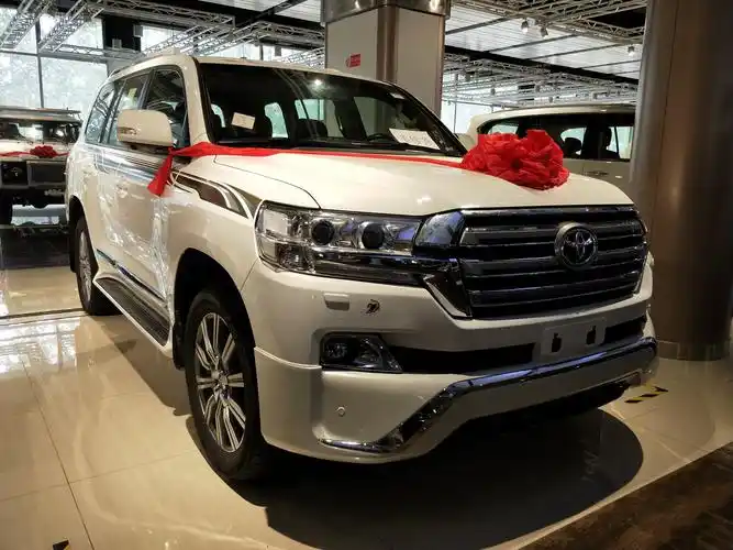 权威解读17款丐版丰田酷路泽40大型suv