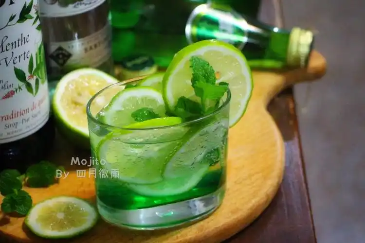 鸡尾酒mojito