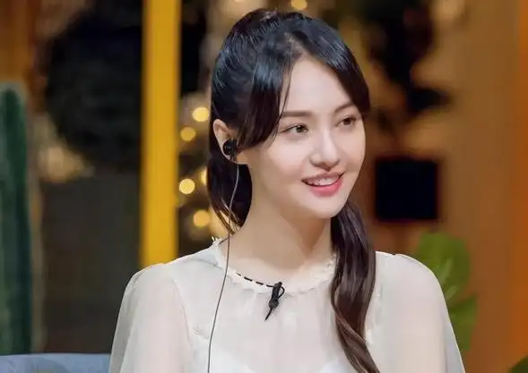 郑爽被判赔偿投资方6000万是怎么回事演员郑爽近况如何