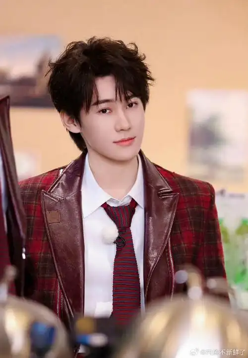 张真源准备好撕名牌啦##奔跑吧