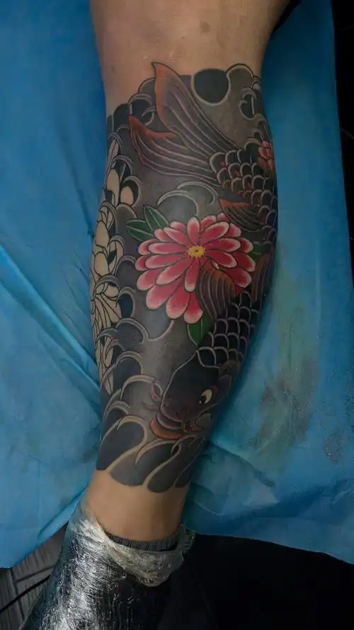 日式老传统包小腿纹身