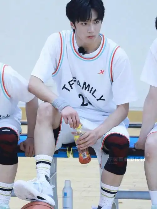 我不允许任何人没有看过刘耀文的生图