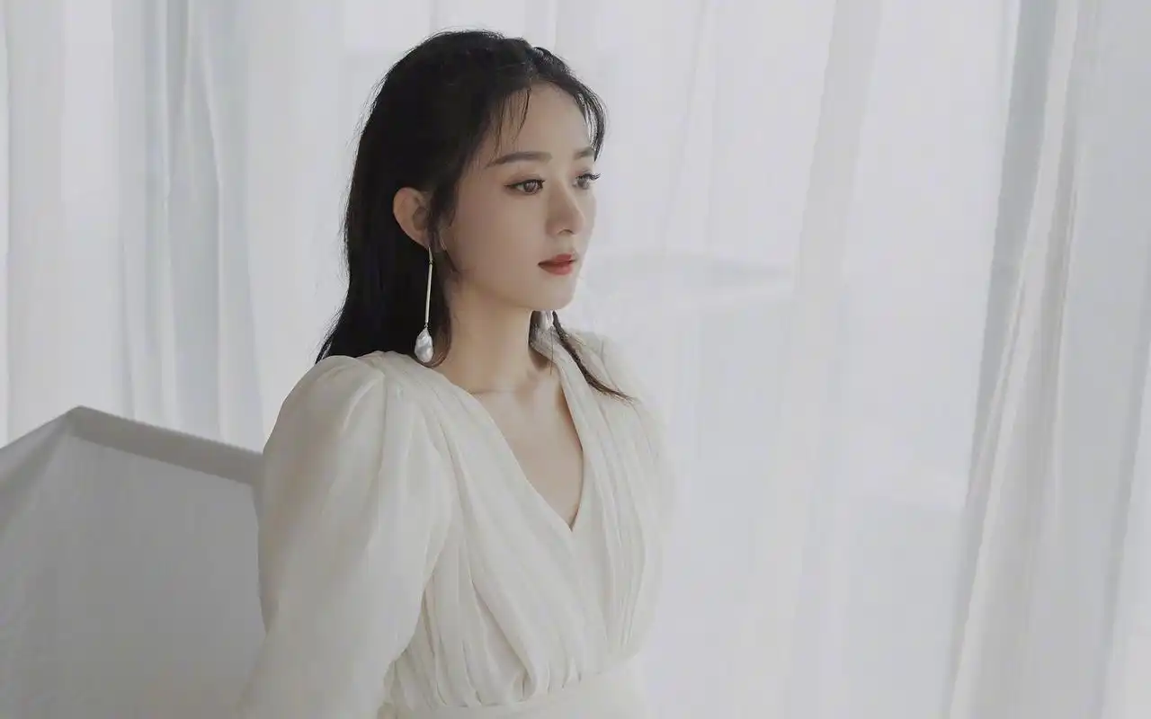 赵丽颖白色婚纱裙仙气飘飘仙女下凡的气质女神来了