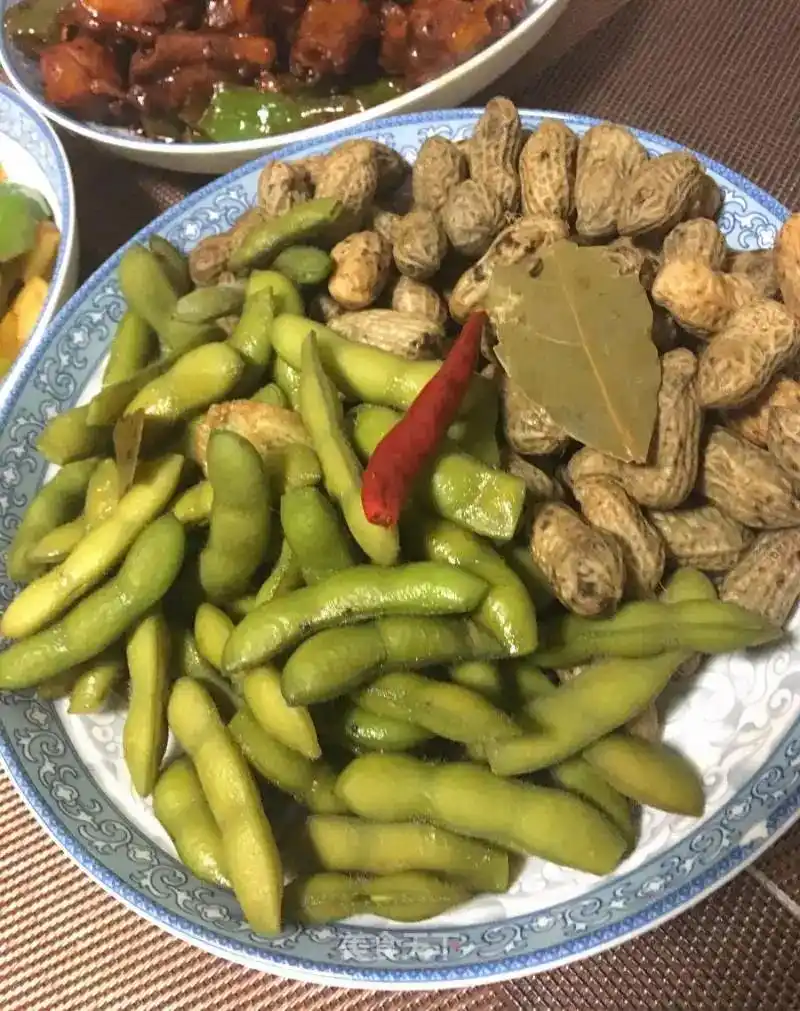 东北人喝酒必上的4个"硬菜",道道特色经典,外地人尝过都说好