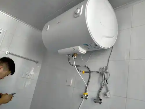 美的出品wahin华凌电热水器80升家用卫生间储水式恒温节能f8021-y1