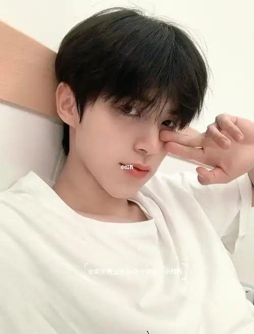 男生超帅自然微分碎盖 少年感十足