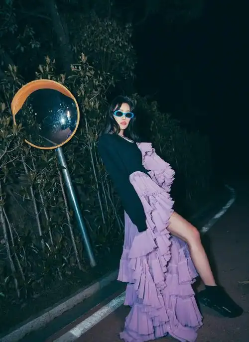 袁娅维撩人长腿性感写真38