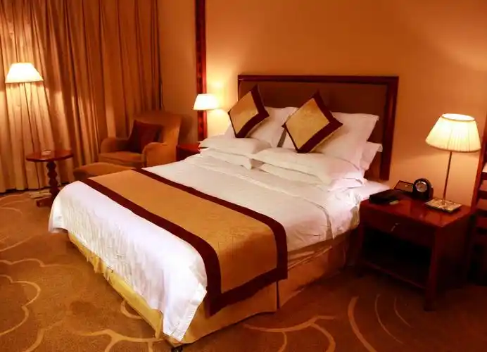 【携程攻略】雅安高叠洞瀑布团购,高叠洞瀑布周边住宿/美食/餐馆/门票