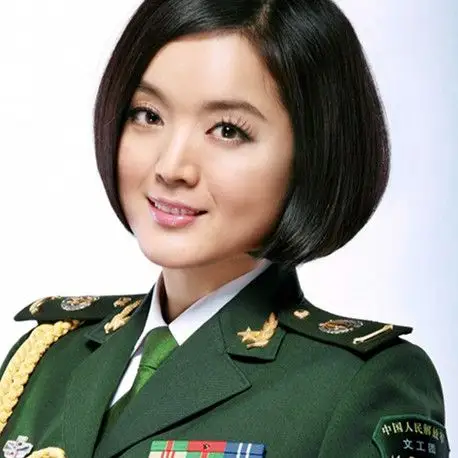 图歌手白雪的家庭生活为人做事地调