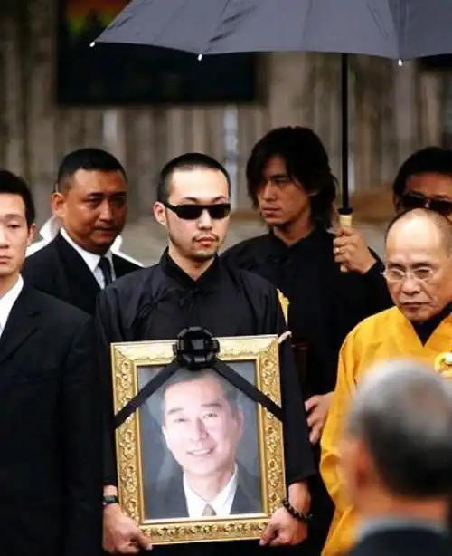 陈楚河的家世42岁黑眼镜陈楚河只专心搞事业