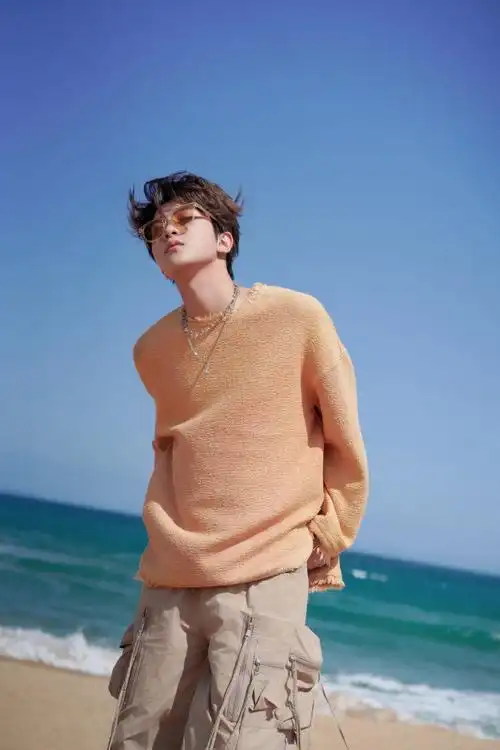 张星特超话98#无忧山海音乐嘉年华#  清爽随性,松弛自如,和@张星特