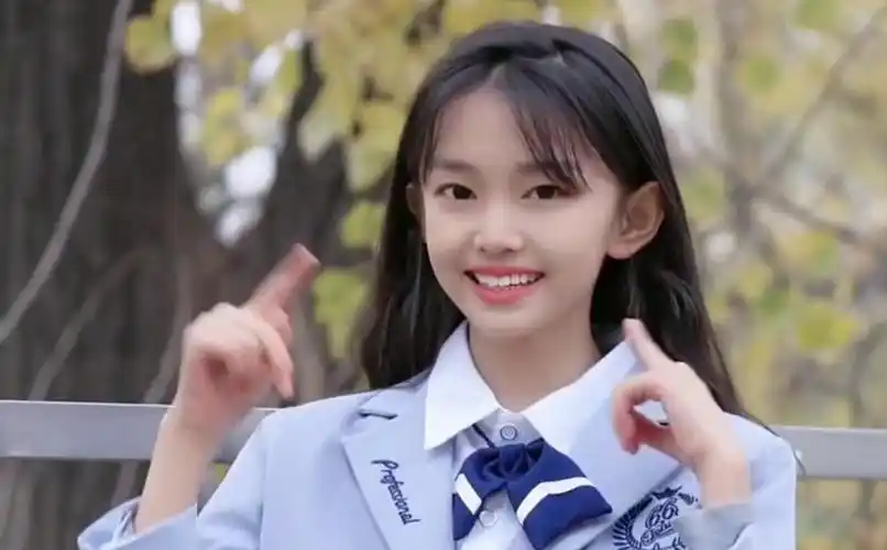 12岁网红宋小睿评论区被黑粉围攻疑似纵容粉丝诋毁tnt宋小睿歌曲串烧